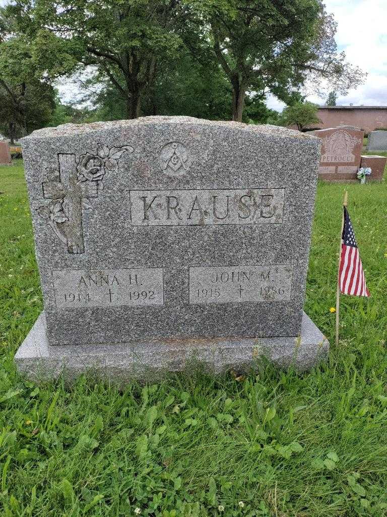 John M. Krause's grave. Photo 3