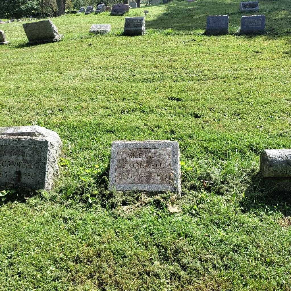 Mildred I. Cornwell's grave. Photo 1