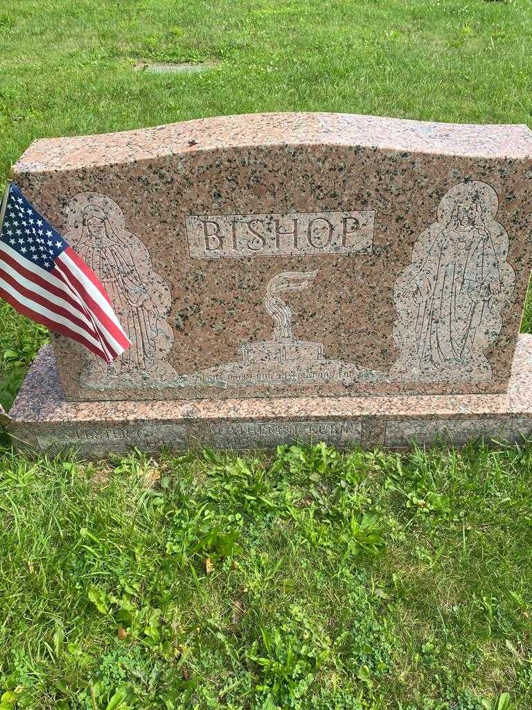 Lester G. Bishop's grave. Photo 1