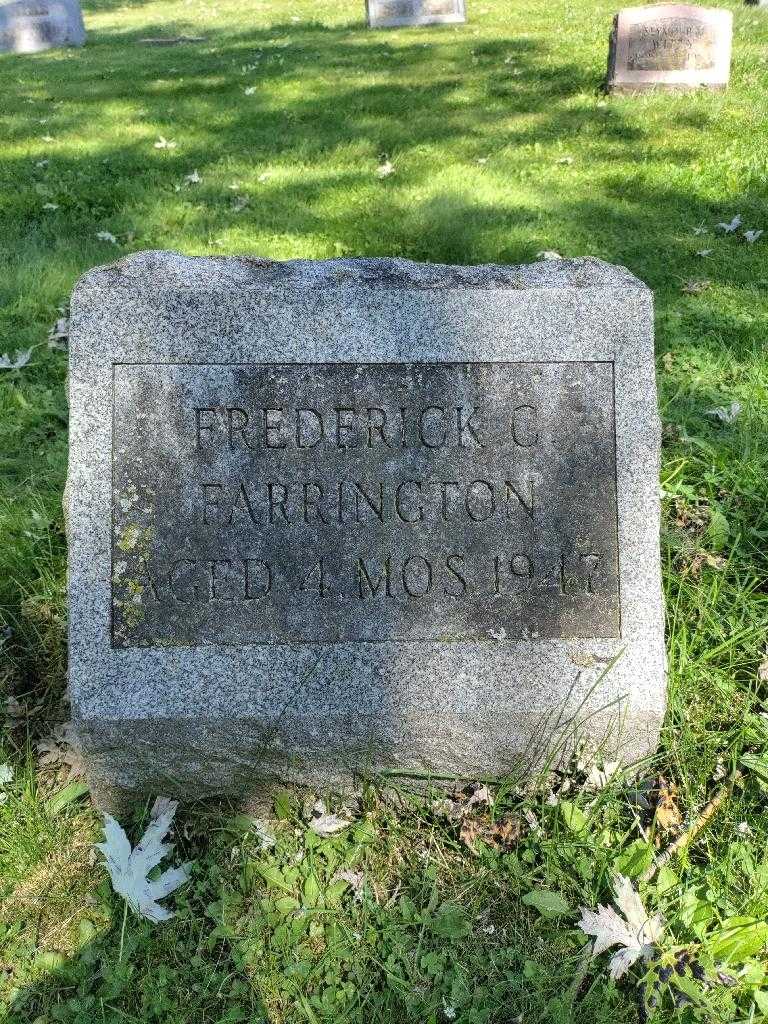 Frederick C. Farrington's grave. Photo 2