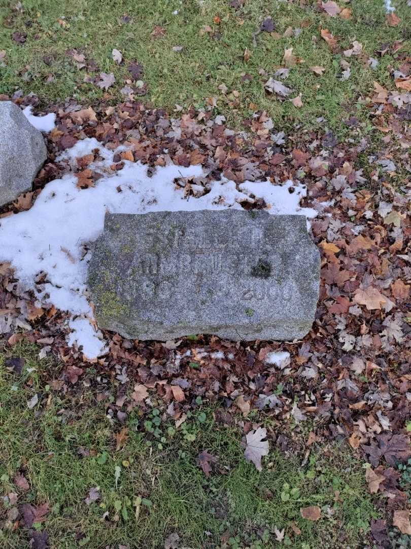 Estelle H. Armbruster's grave. Photo 2