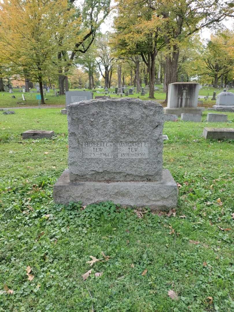 Margaret E. Tew's grave. Photo 2