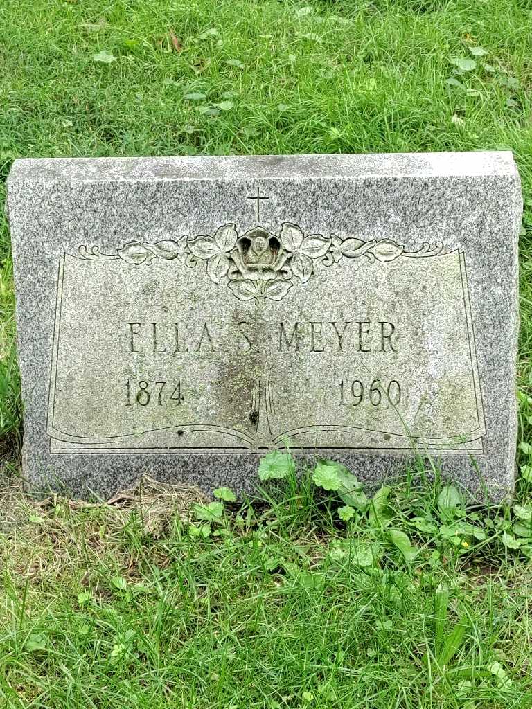 Ella S. Meyer's grave. Photo 3