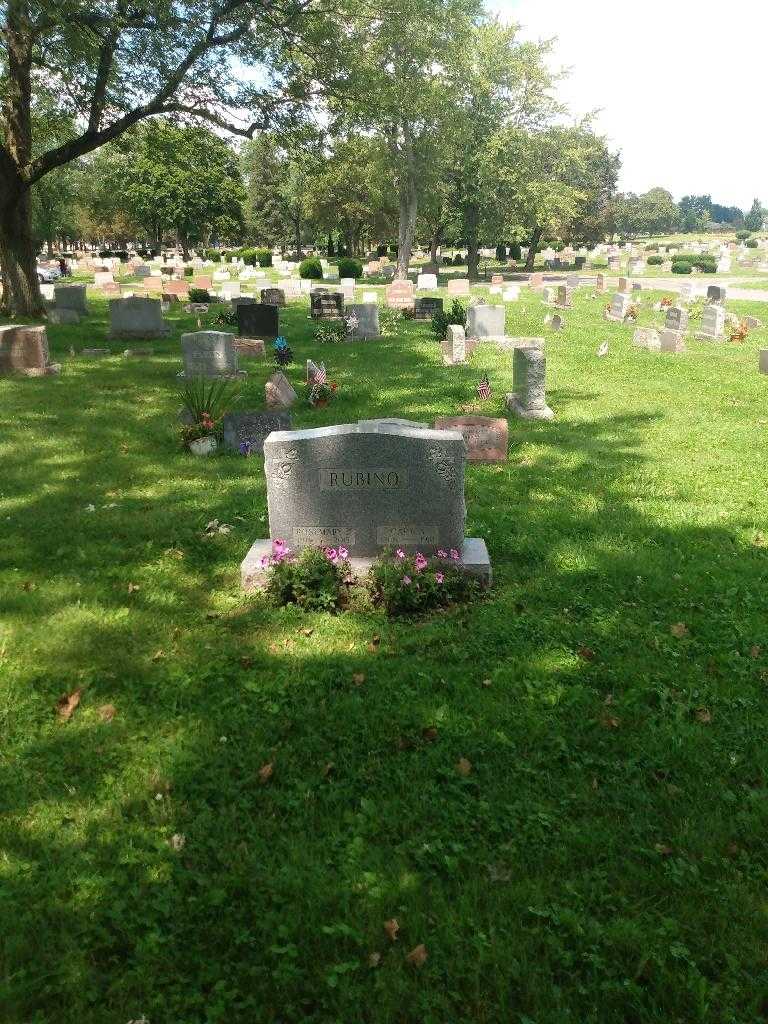 Rosemary J. Rubino's grave. Photo 1