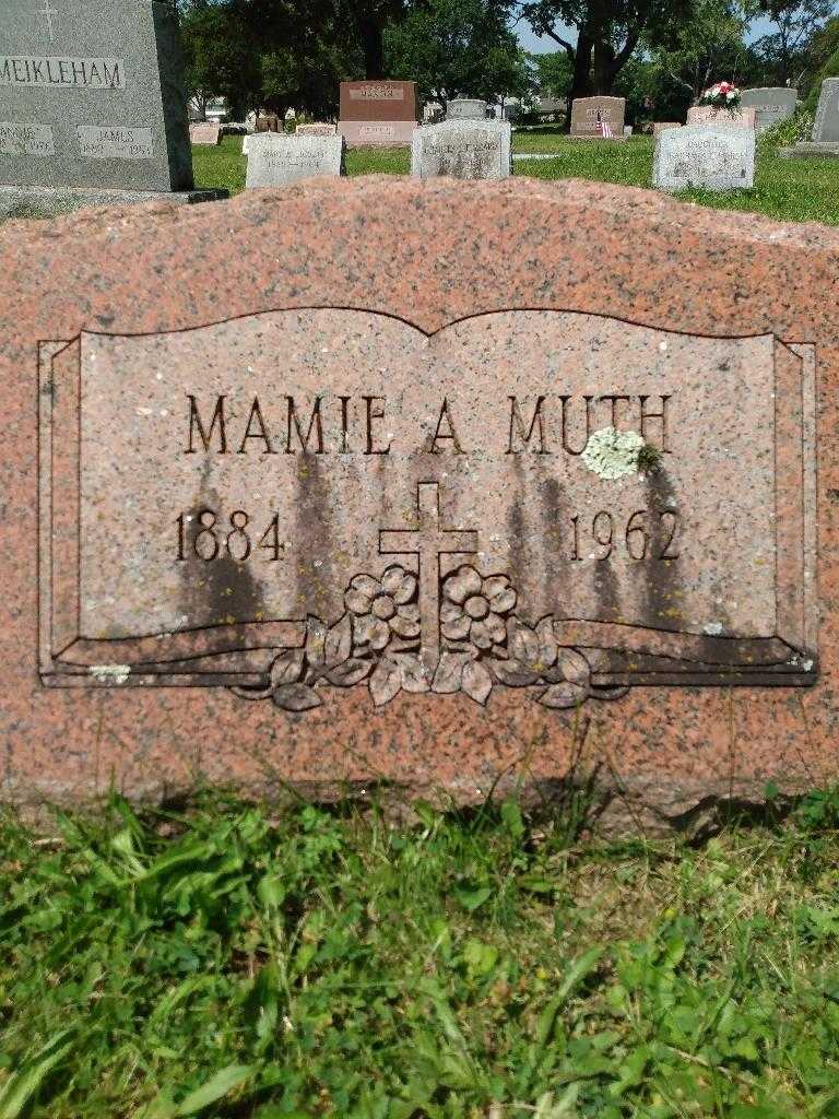 Mamie A. Muth's grave. Photo 3