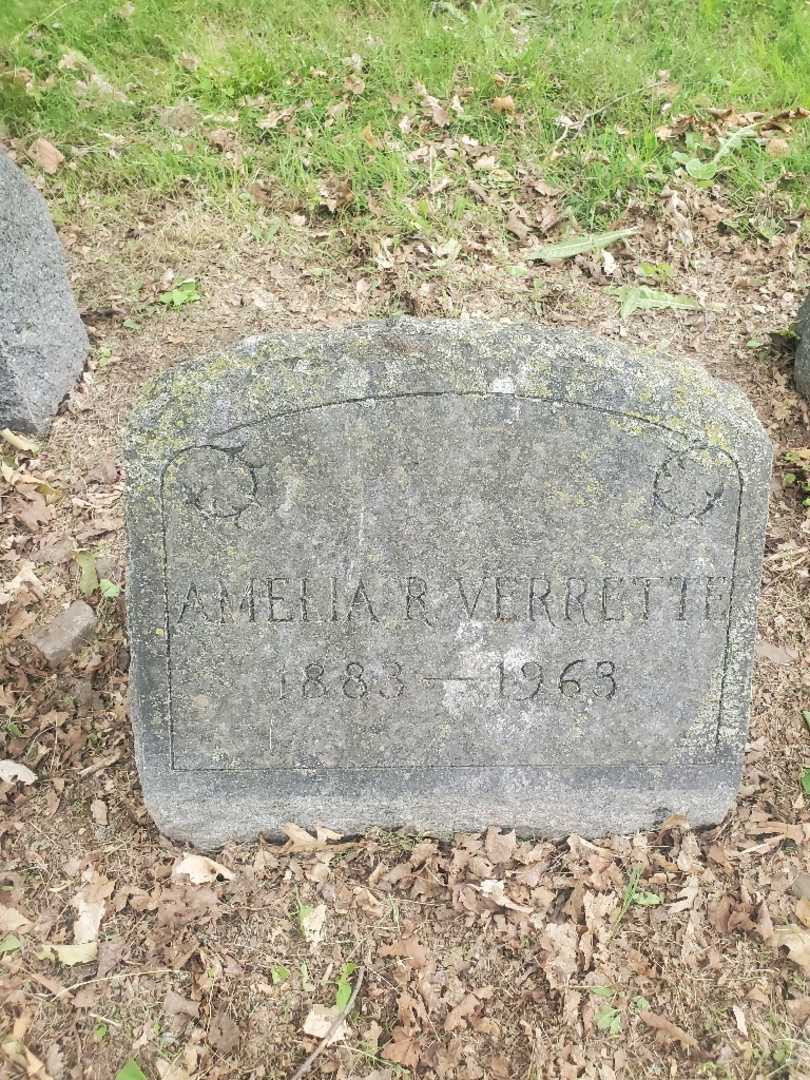 Amelia R. Verrette's grave. Photo 3