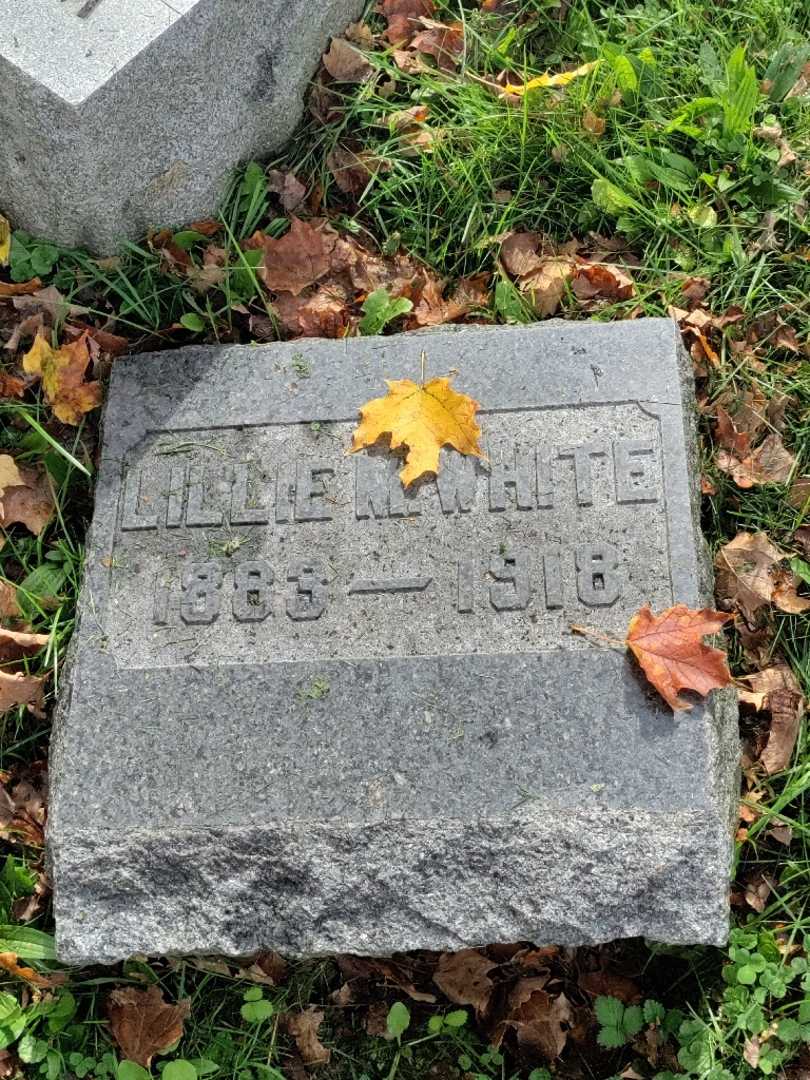 Lillie May White's grave. Photo 3