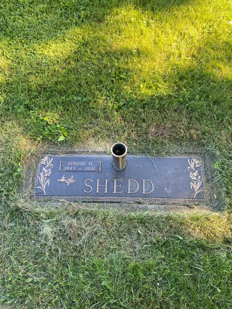 Bonnie H. Shedd's grave. Photo 3