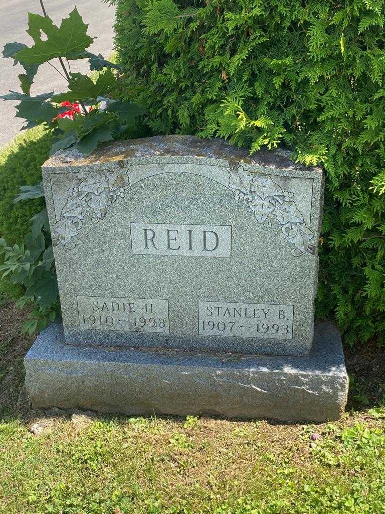 Stanley B. Reid's grave. Photo 3