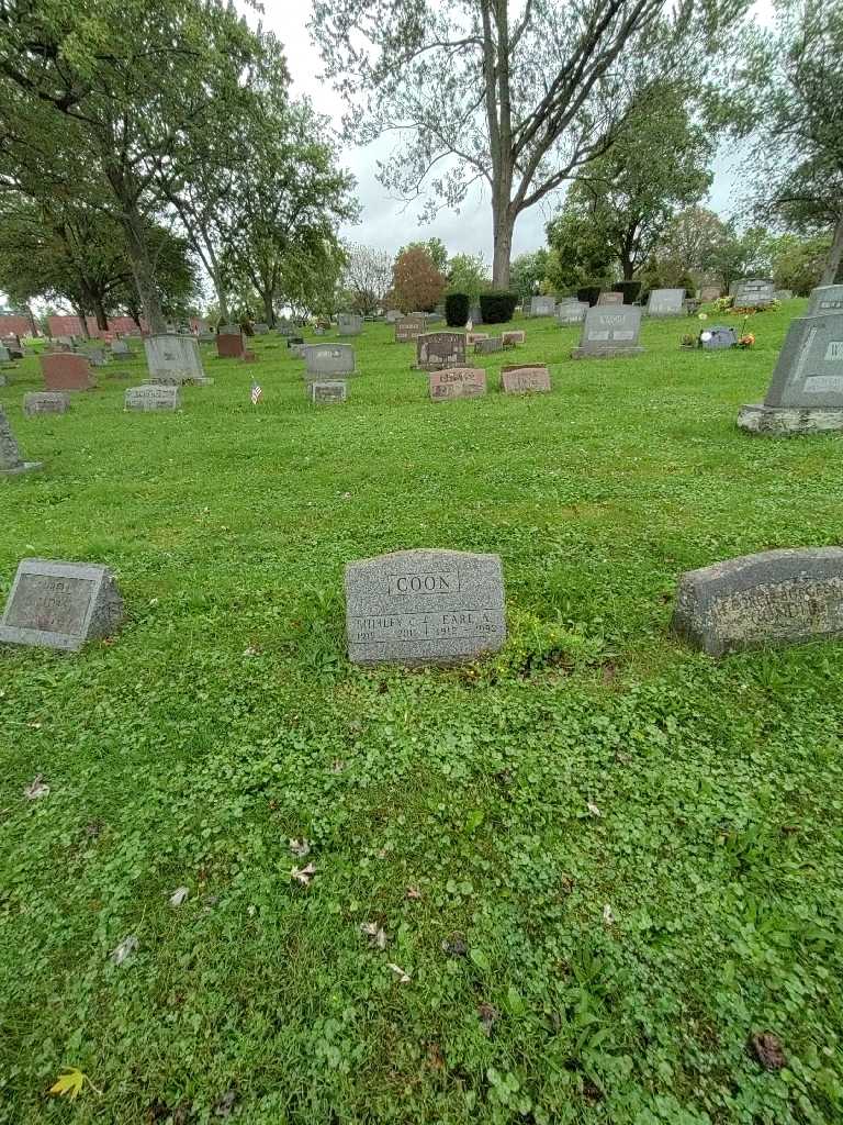 Earl A. Coon's grave. Photo 1