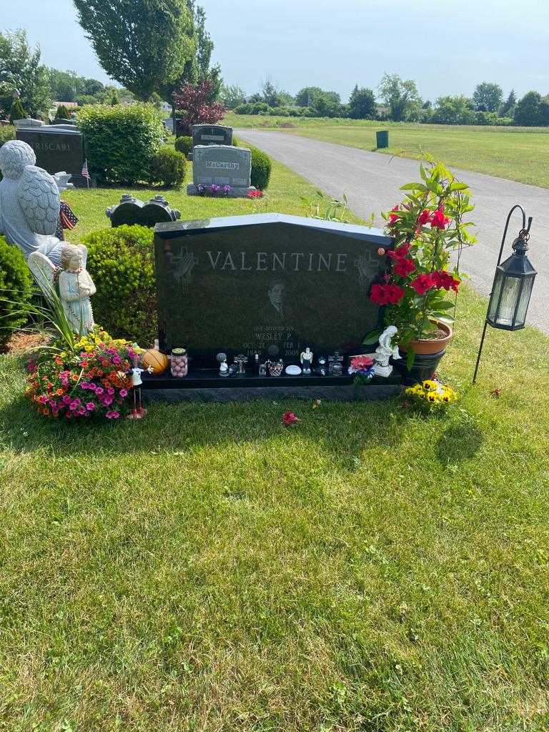 Wesley P. Valentine's grave. Photo 2