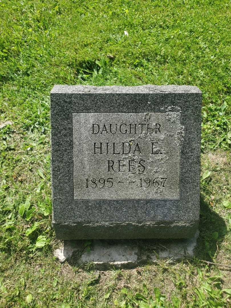 Hilda E. Rees's grave. Photo 4