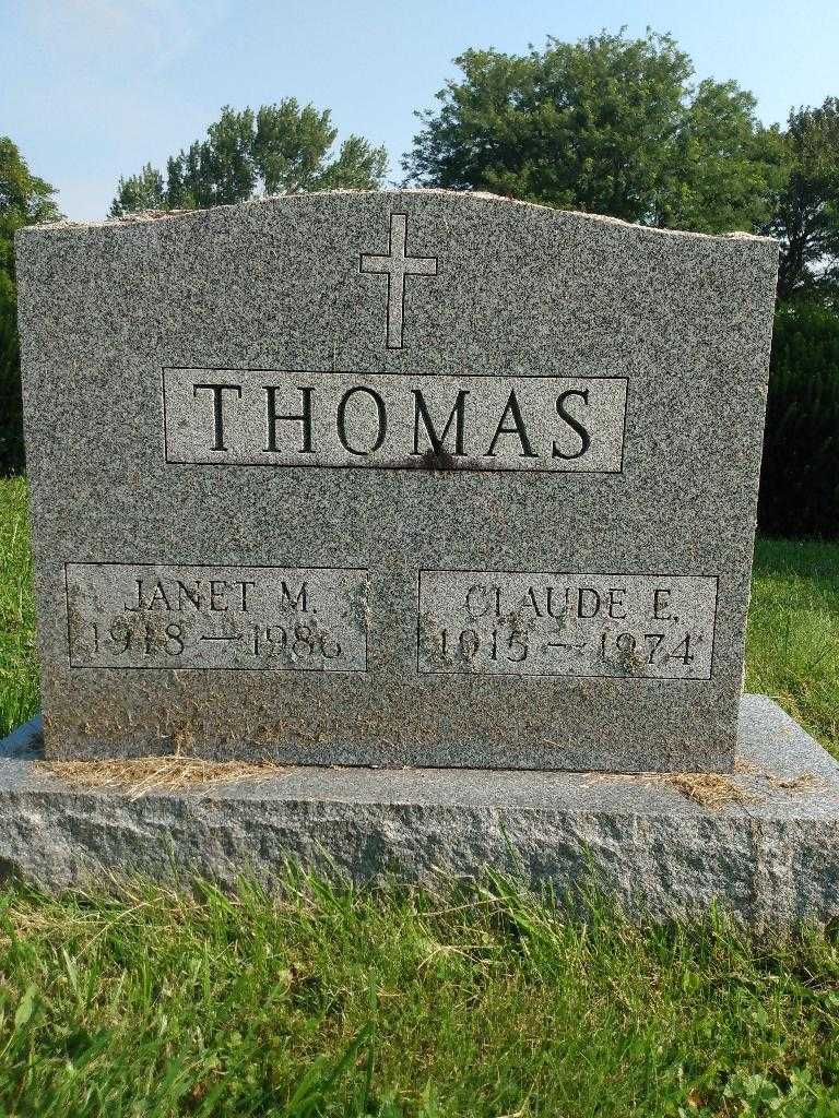 Claude E. Thomas's grave. Photo 3
