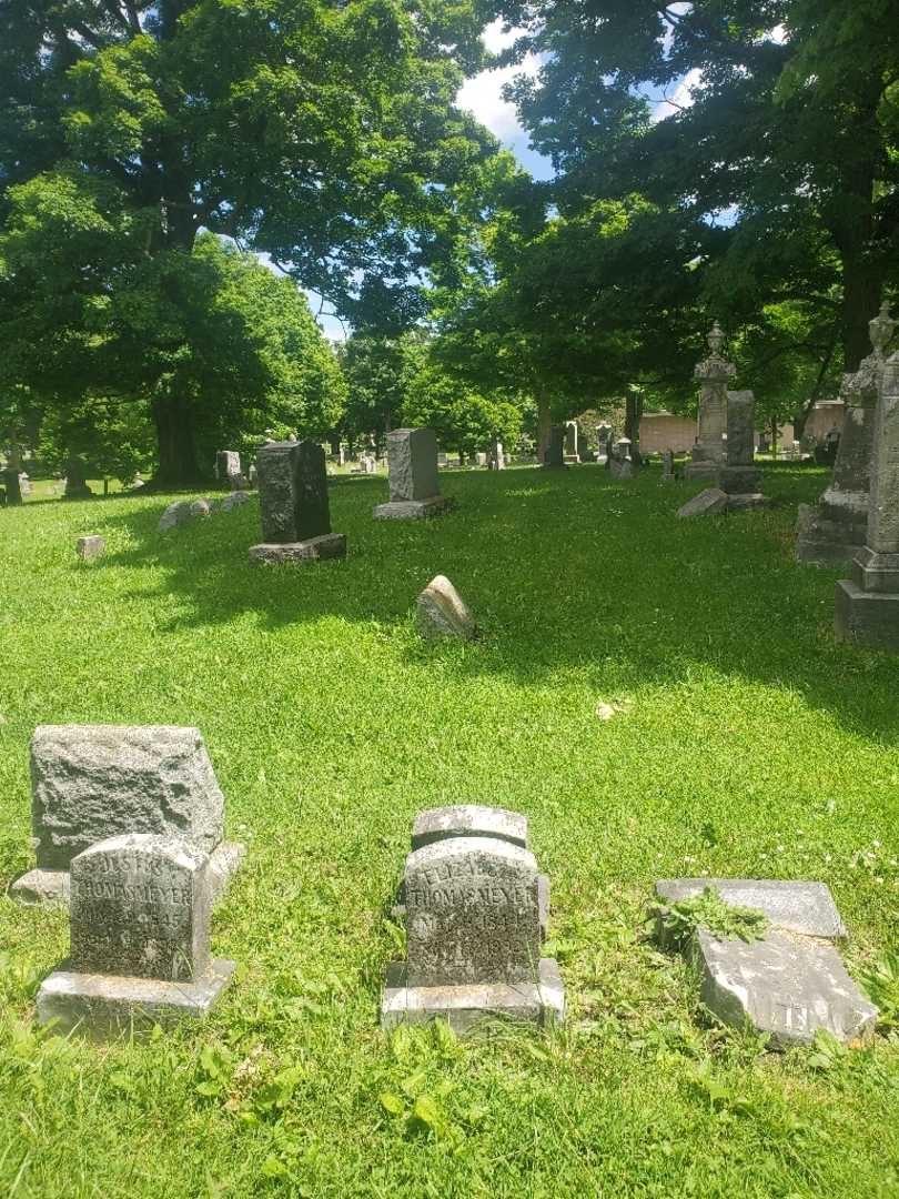 Elizabeth Maria Thomasmeyer's grave. Photo 2