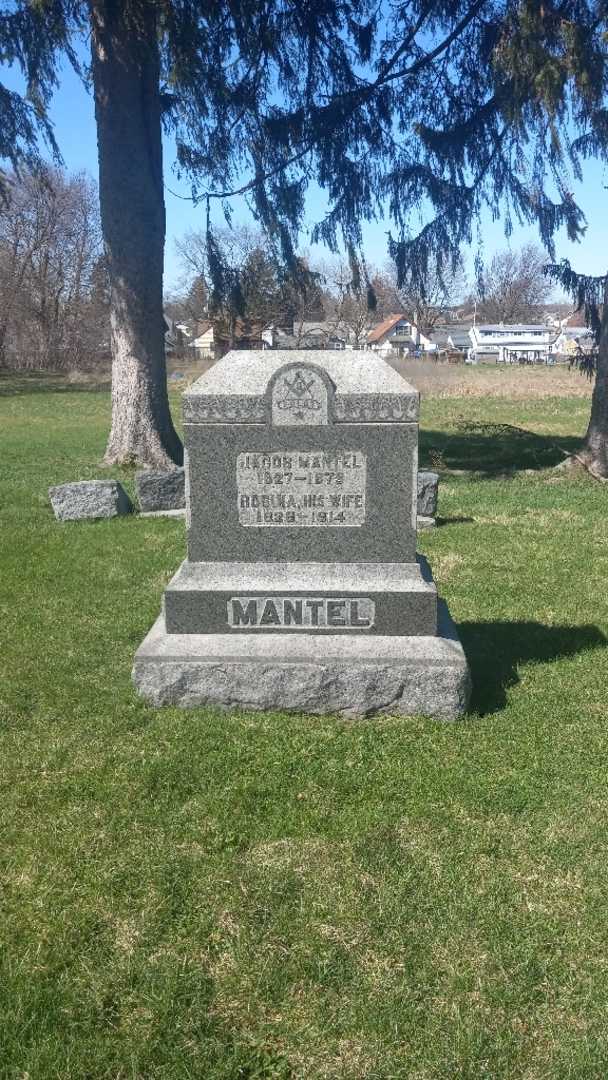 Jacob Mantel's grave. Photo 2