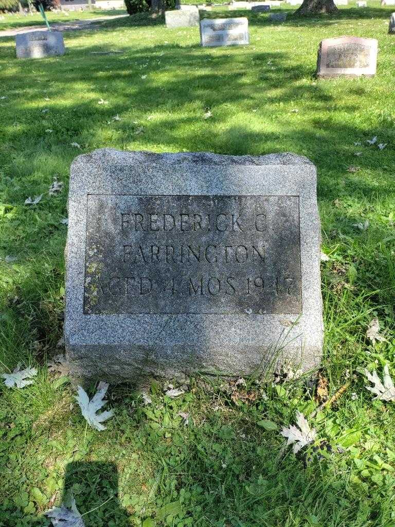 Frederick C. Farrington's grave. Photo 3