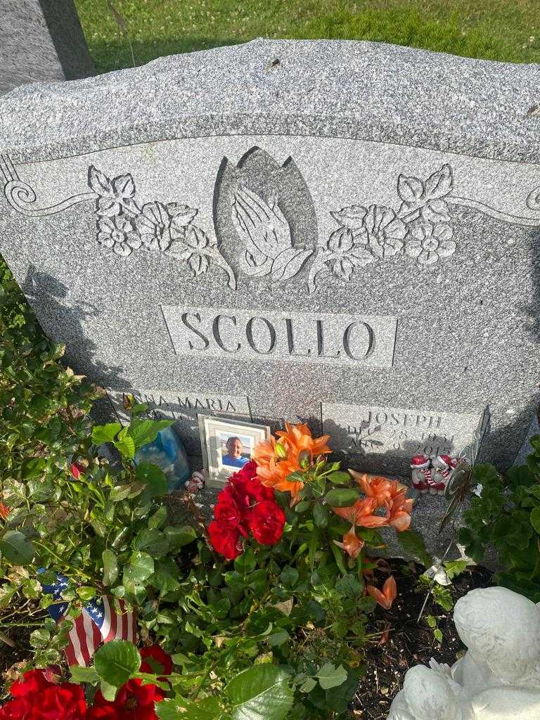 Joseph Scollo's grave. Photo 3