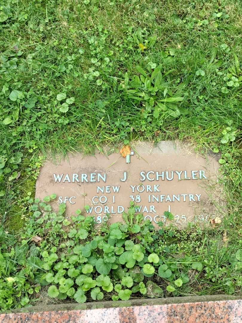 Warren Jay Schuyler's grave. Photo 4