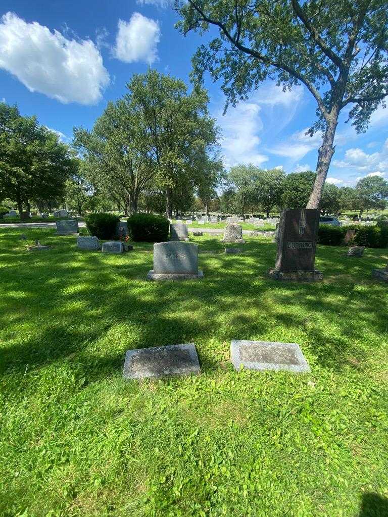 Harriett E. Barrus's grave. Photo 1