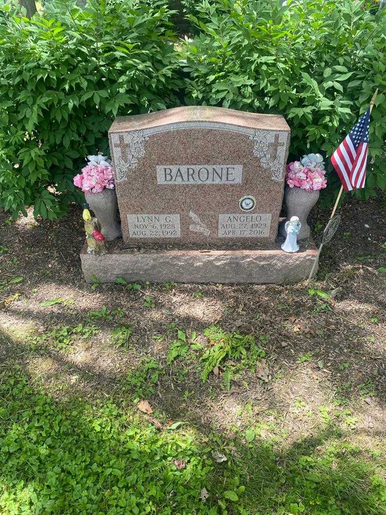 Lynn G. Barone's grave. Photo 2