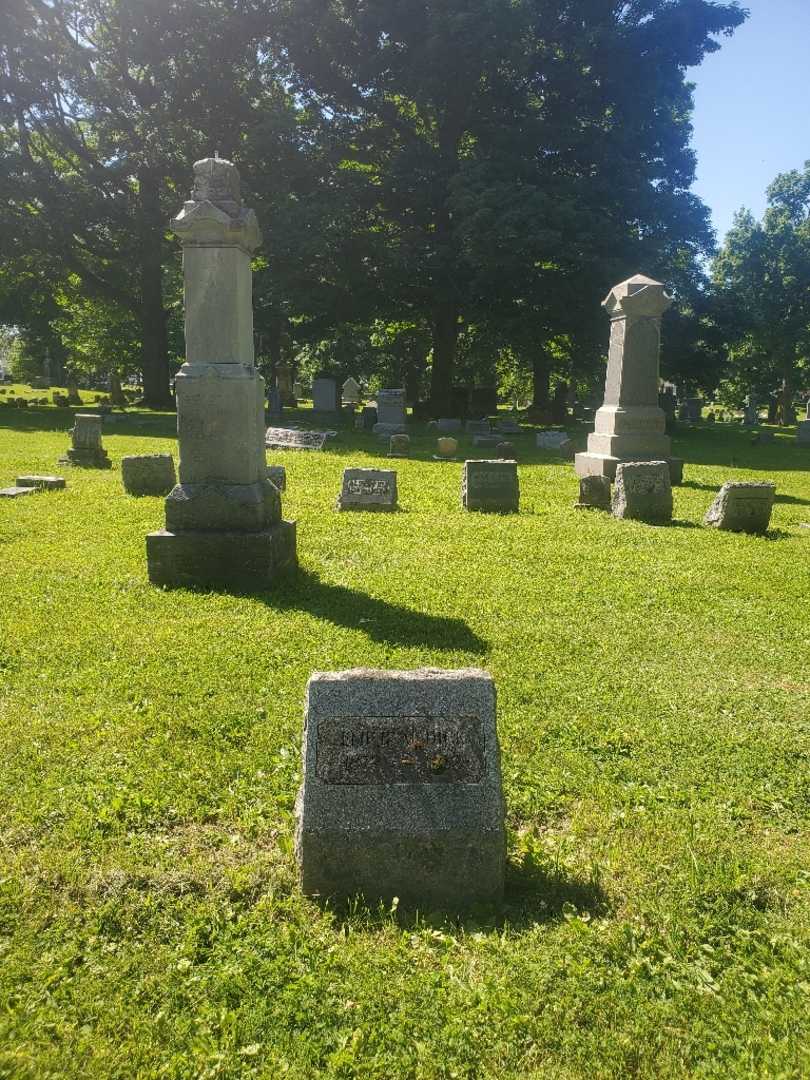 Emilie M. Dick's grave. Photo 2