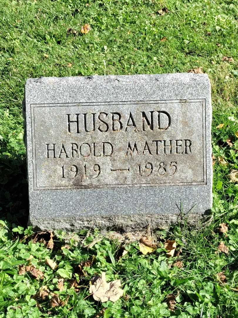Harold M. Mather's grave. Photo 3