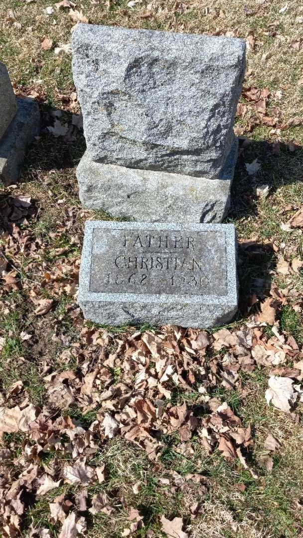 Christian Borne's grave. Photo 3