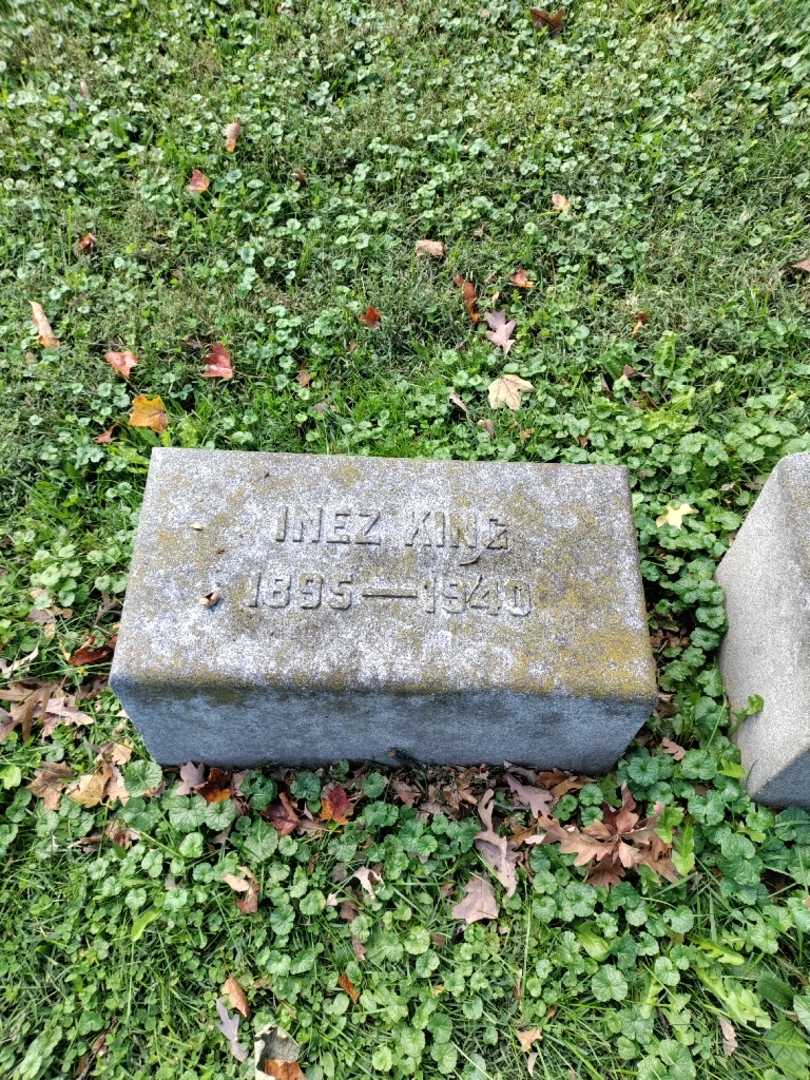Inez King's grave. Photo 3