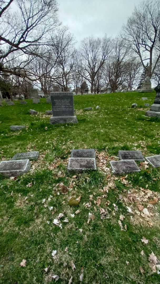 Henry J. Wurpel's grave. Photo 1