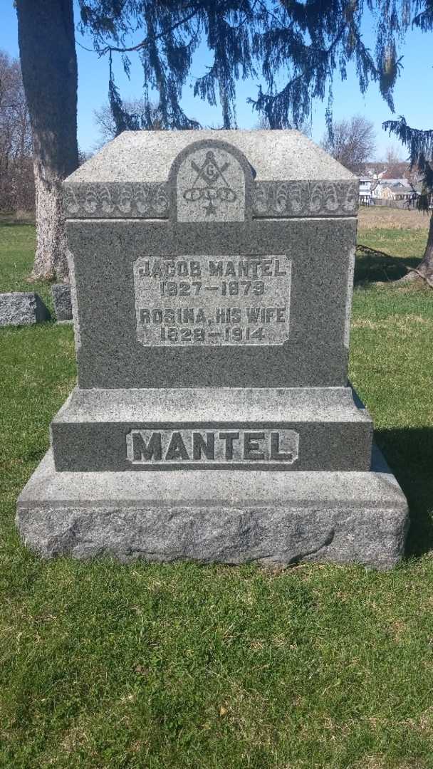 Jacob Mantel's grave. Photo 3