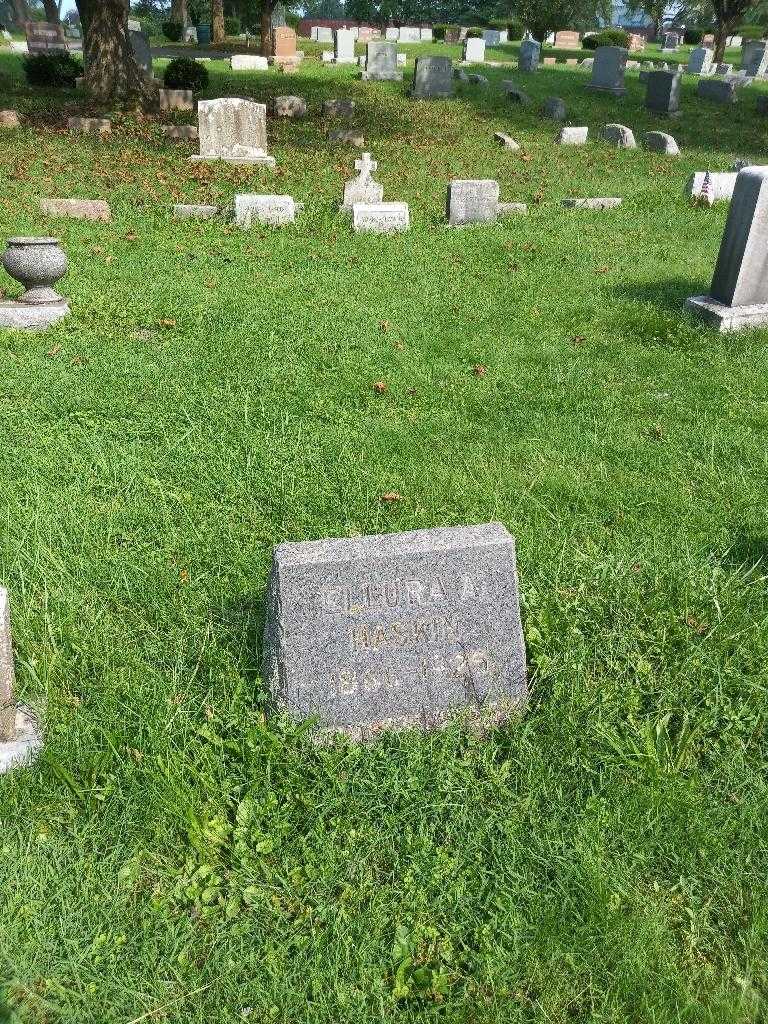 Ellura A. Haskin's grave. Photo 1