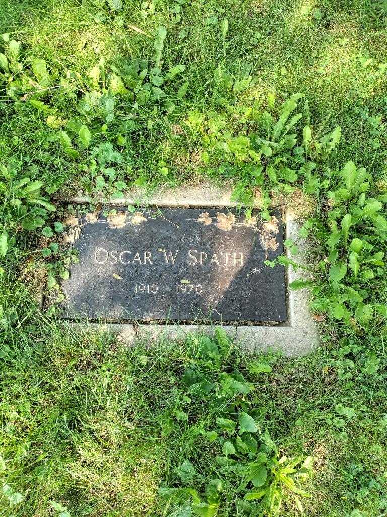 Oscar W. Spath's grave. Photo 1