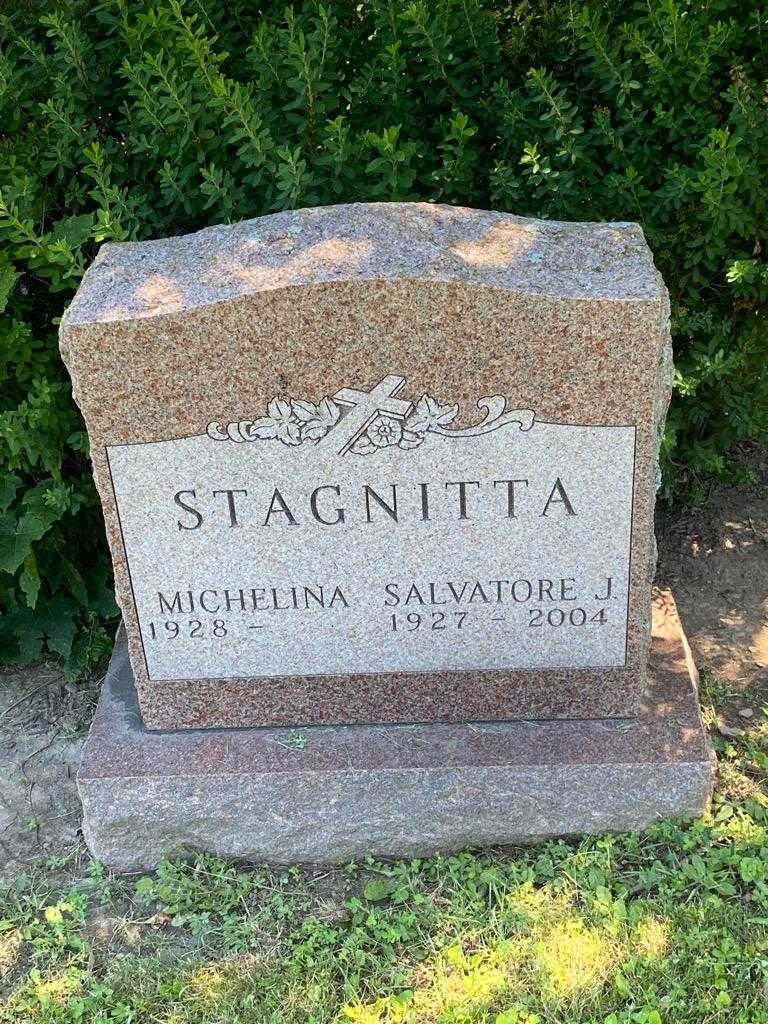 Salvatore J. Stagnitta's grave. Photo 3