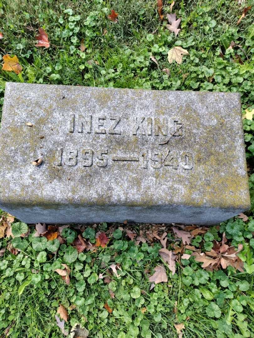 Inez King's grave. Photo 3