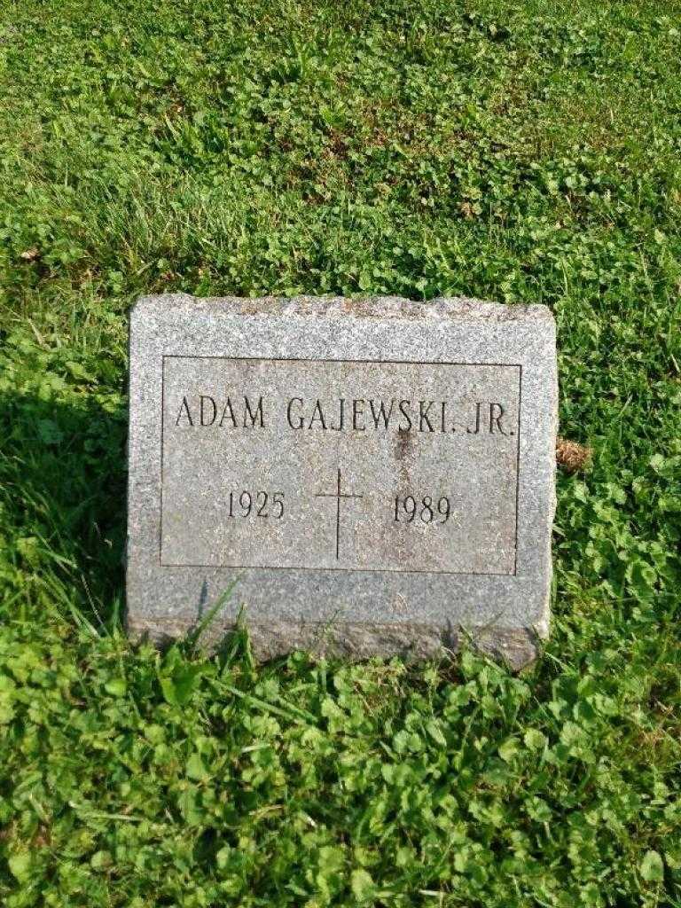 Adam Gajewski Junior's grave. Photo 3