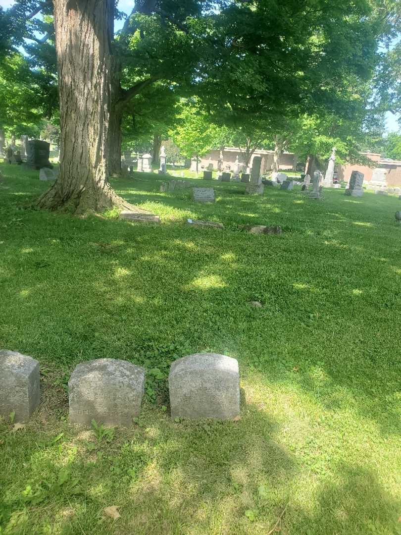 Bertha Schlosser's grave. Photo 2