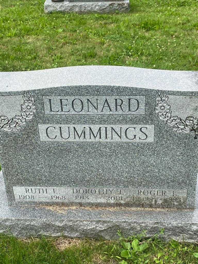 Roger L. Leonard's grave. Photo 3