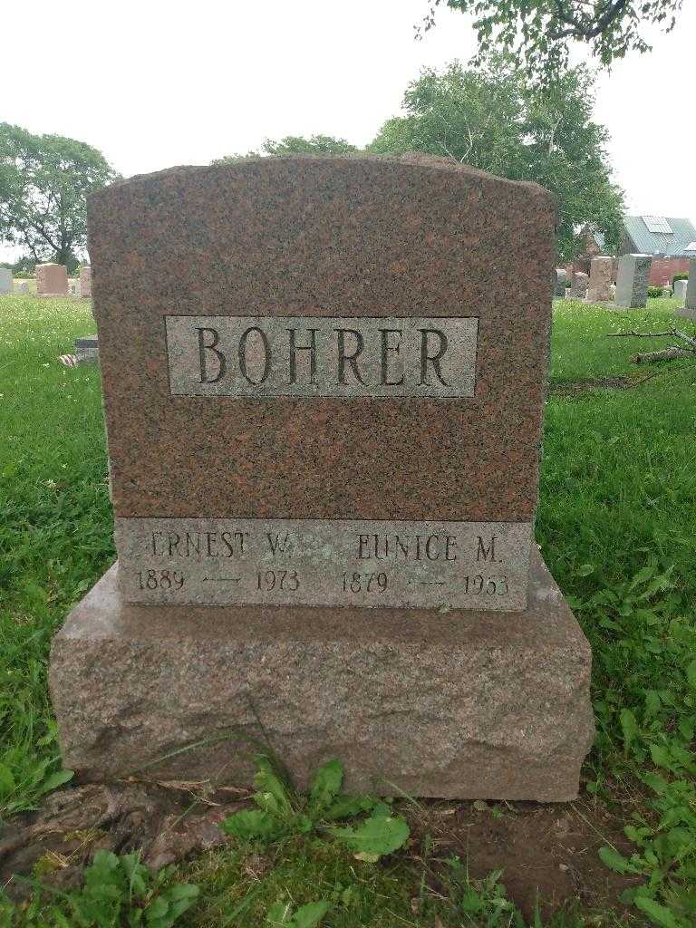 Eunice M. Bohrer's grave. Photo 2