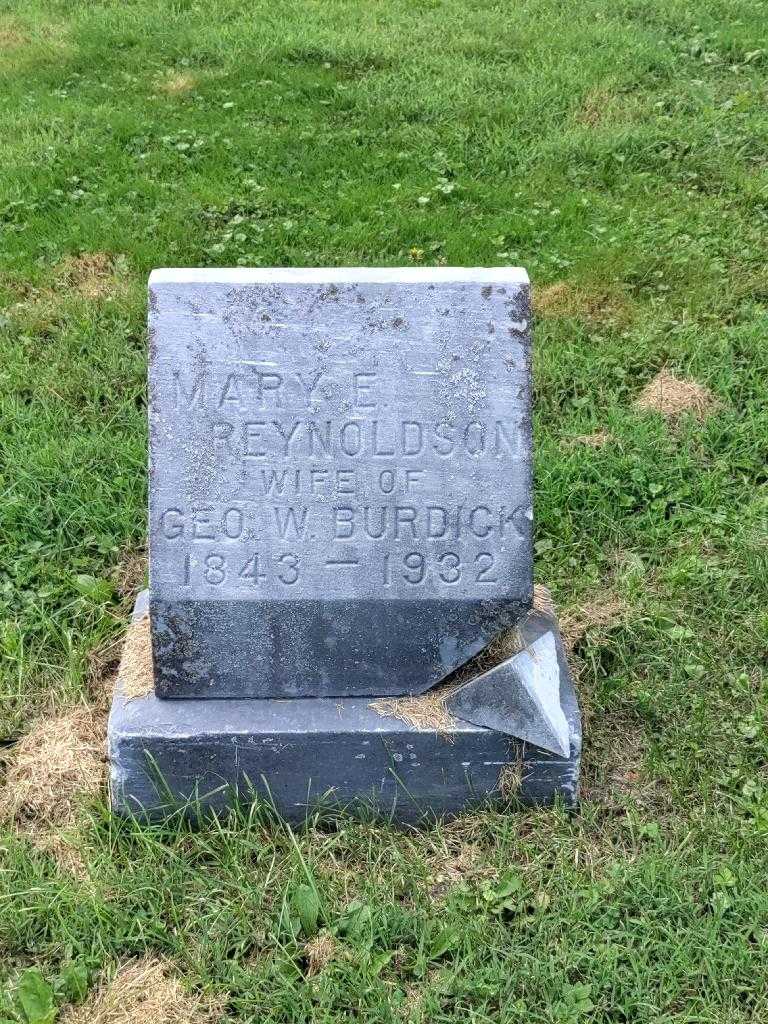 Mary E. Burdick Reynoldson's grave. Photo 3