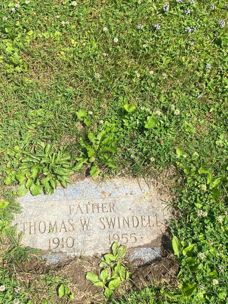 Thomas W. Swindell's grave. Photo 3