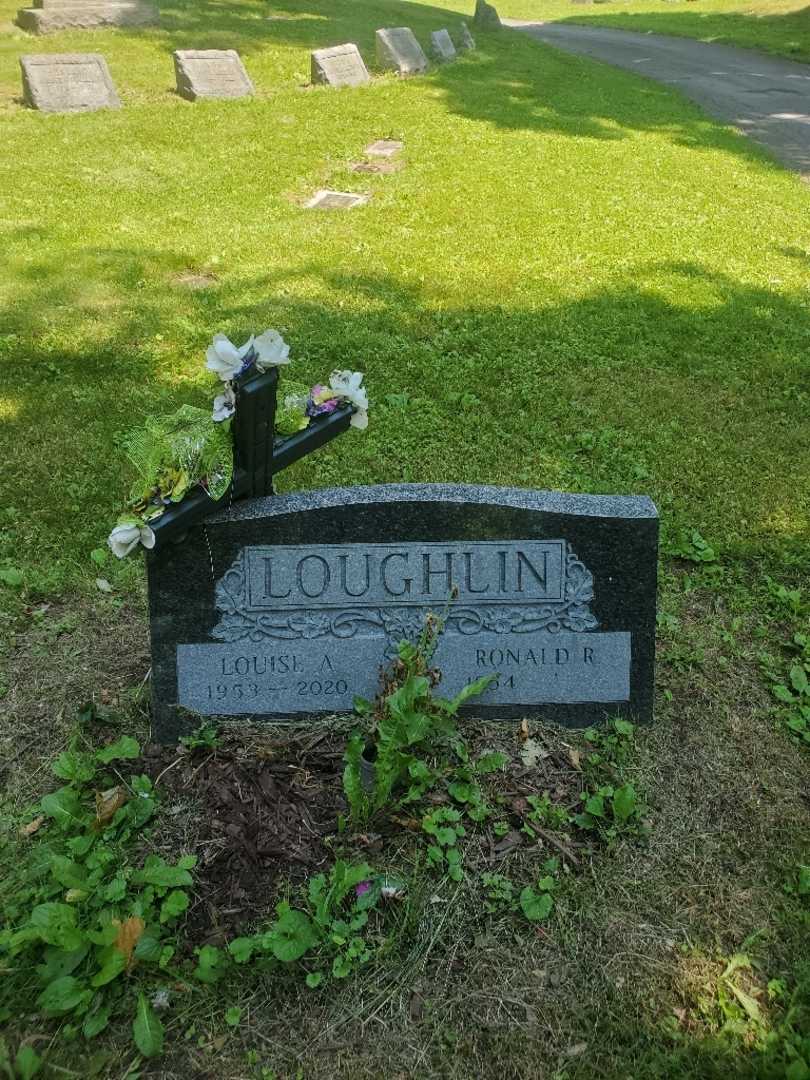 Louise Ann Loughlin's grave. Photo 2