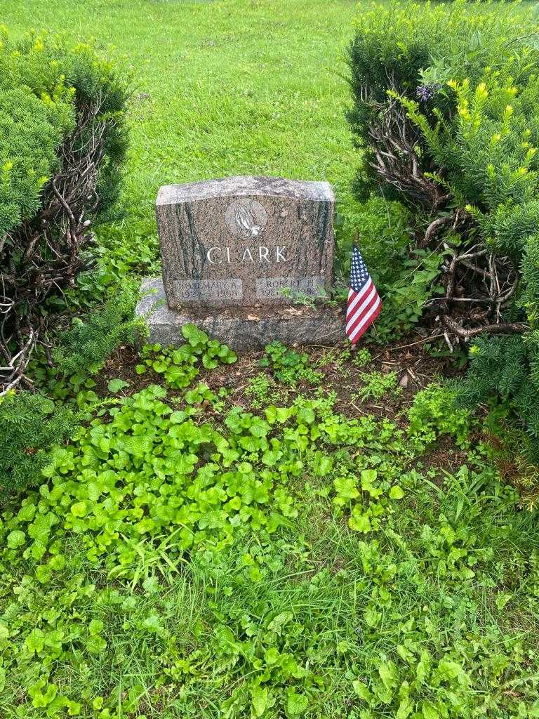 Robert H. Clark's grave. Photo 2