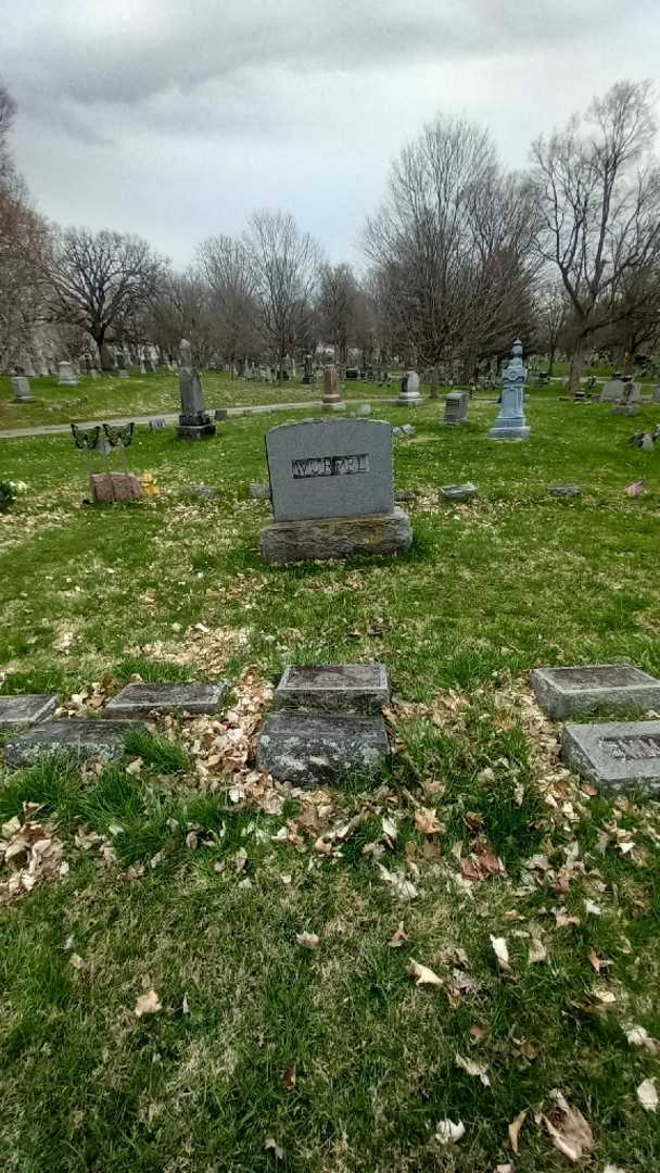 Elizabeth B. Clemens's grave. Photo 2