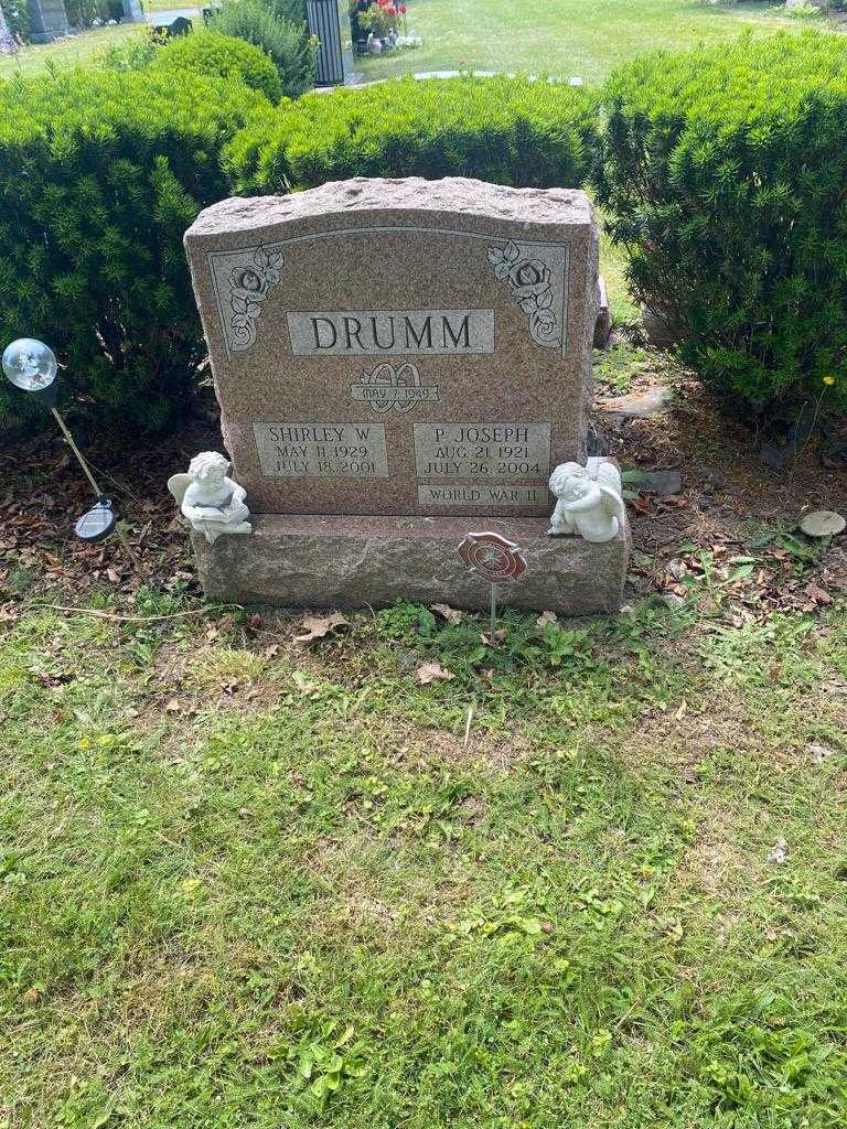 Shirley W. Drumm's grave. Photo 2