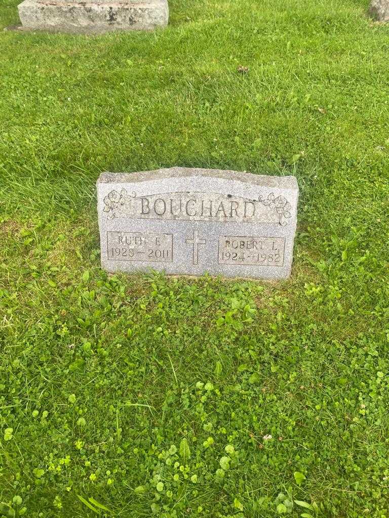 Ruth E. Bouchard's grave. Photo 2