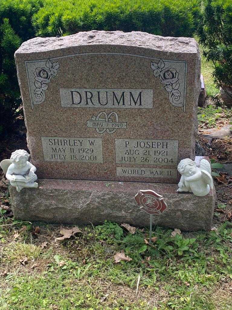 Shirley W. Drumm's grave. Photo 3