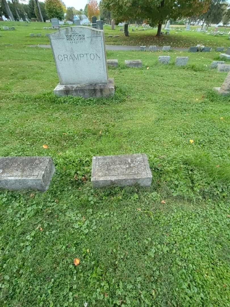 Grant J. Crampton's grave. Photo 1