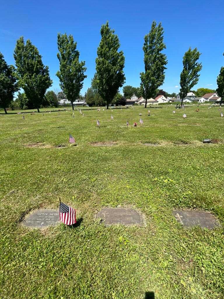 Adelaide Netro's grave. Photo 1