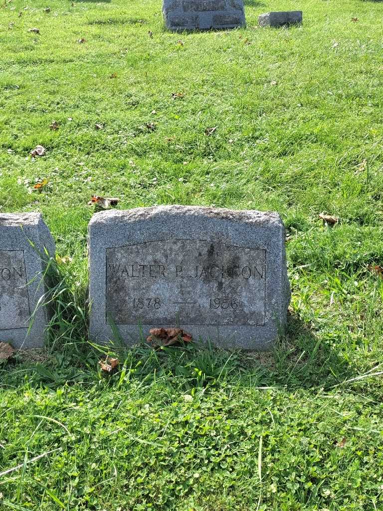 Walter P. Jackson's grave. Photo 2