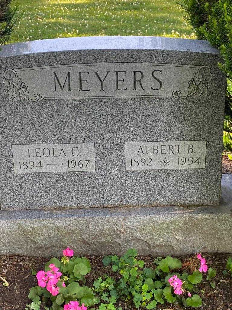 Leola С. Meyers's grave. Photo 3